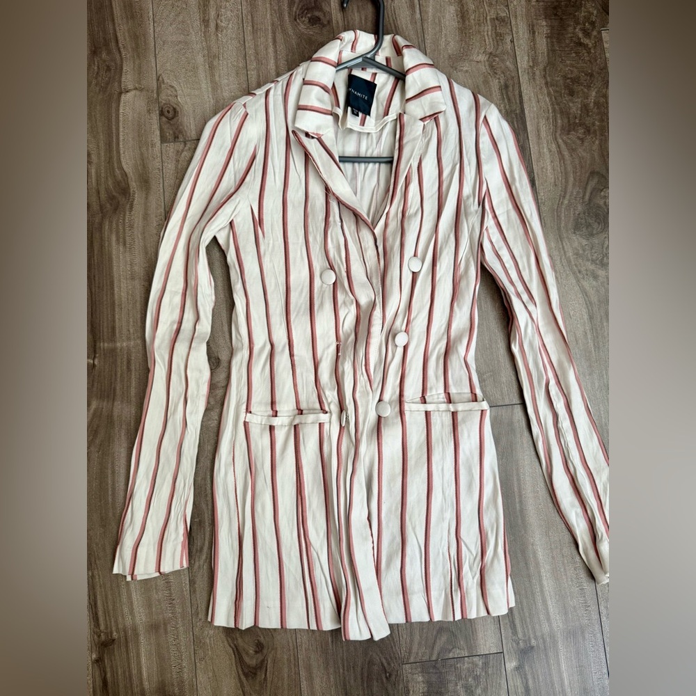 Dynamite White Blazer with Red Stripes